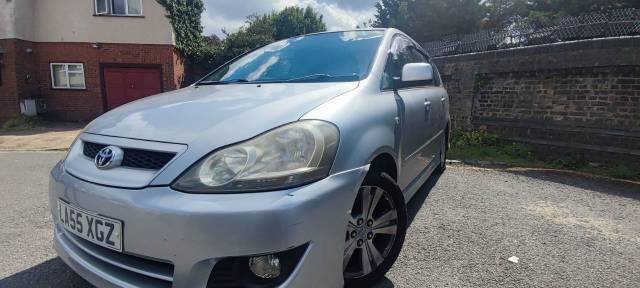 2005 Toyota Ipsum 2.4 7 seat